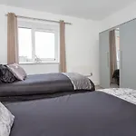 York Luxury 2 Bedroom Apartment Near City Centre